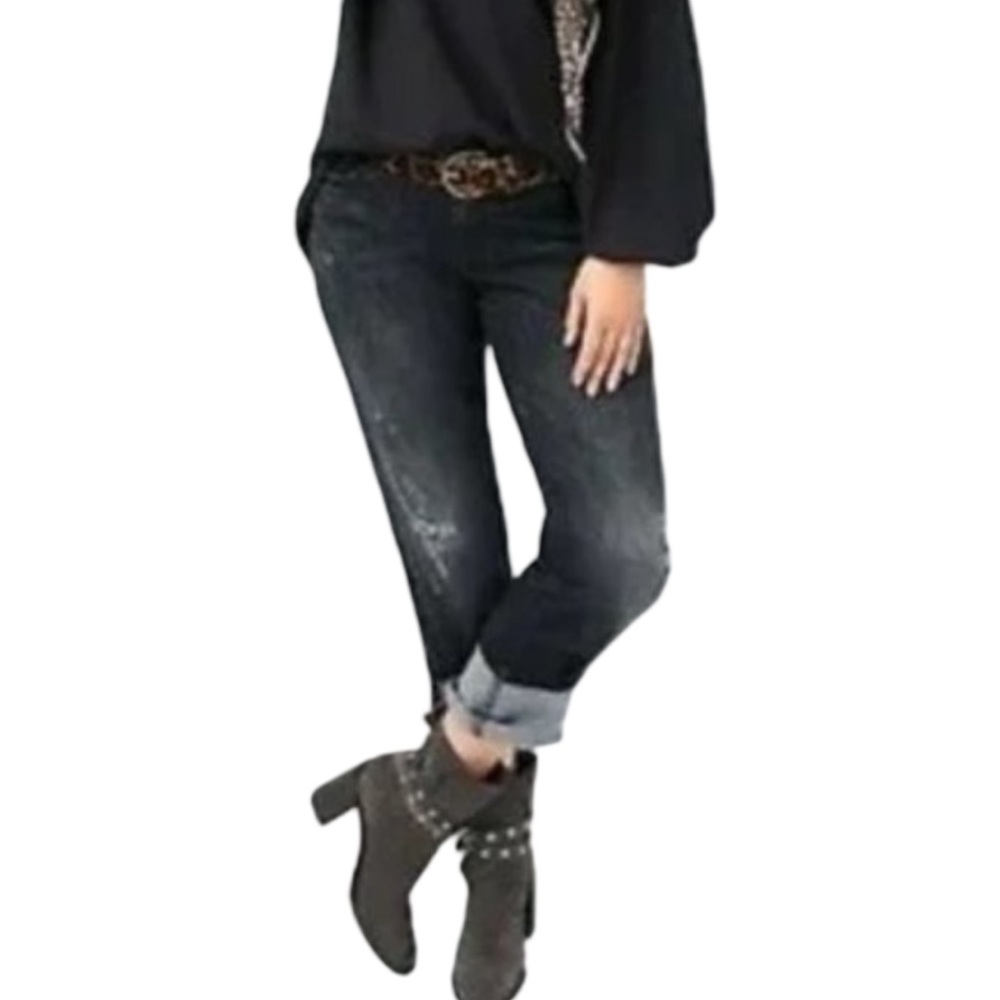 Cabi Slim Boyfriend Distressed Jeans in Black